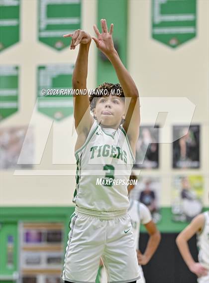 Thumbnail 2 in Greenfield-Central @ Yorktown  photogallery.
