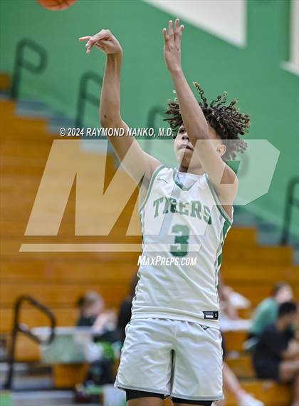 Thumbnail 1 in Greenfield-Central @ Yorktown  photogallery.