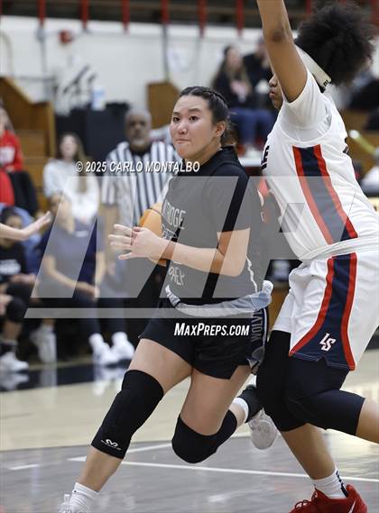 Thumbnail 1 in Flintridge Prep vs. La Salle photogallery.