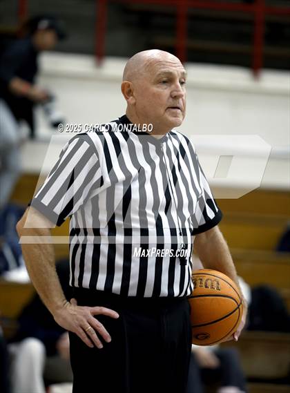 Thumbnail 1 in Flintridge Prep vs. La Salle photogallery.