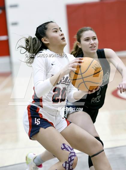 Thumbnail 1 in Flintridge Prep vs. La Salle photogallery.