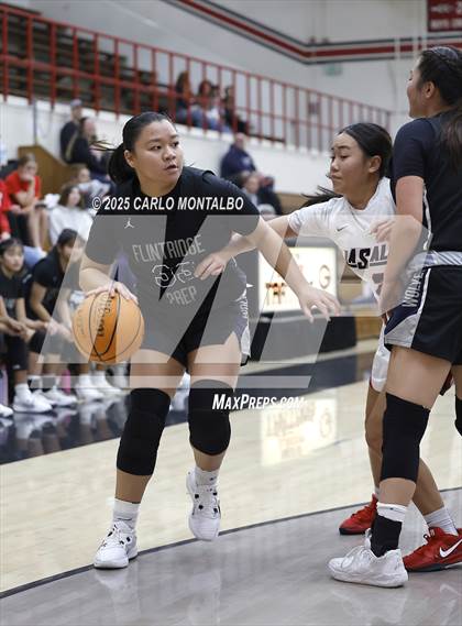 Thumbnail 3 in Flintridge Prep vs. La Salle photogallery.