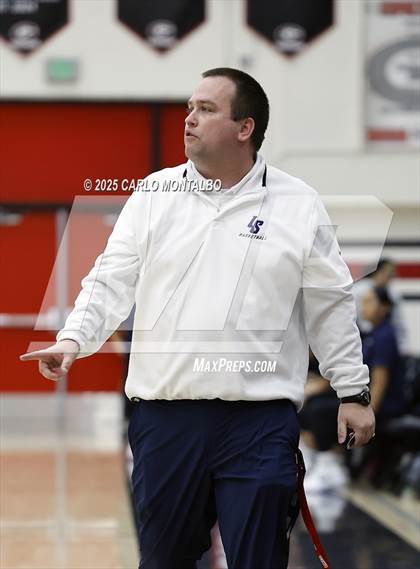 Thumbnail 2 in Flintridge Prep vs. La Salle photogallery.
