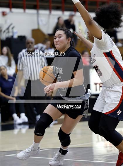 Thumbnail 2 in Flintridge Prep vs. La Salle photogallery.