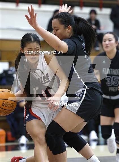Thumbnail 2 in Flintridge Prep vs. La Salle photogallery.