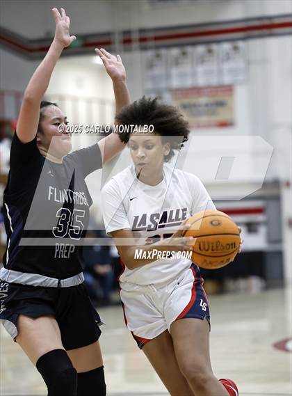 Thumbnail 2 in Flintridge Prep vs. La Salle photogallery.