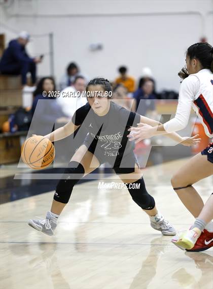 Thumbnail 3 in Flintridge Prep vs. La Salle photogallery.