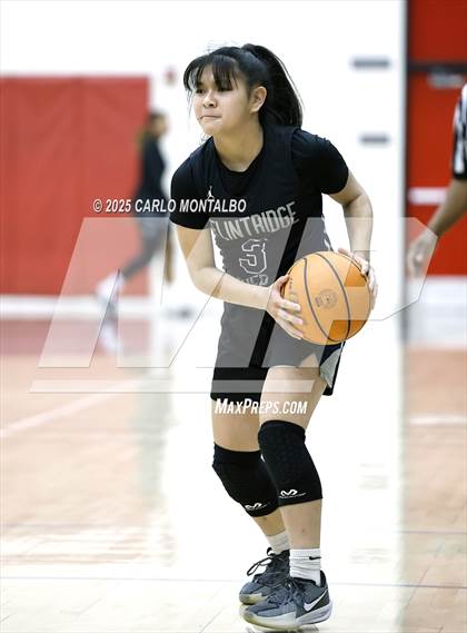 Thumbnail 3 in Flintridge Prep vs. La Salle photogallery.