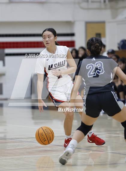 Thumbnail 1 in Flintridge Prep vs. La Salle photogallery.