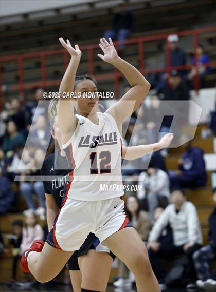 Thumbnail 3 in Flintridge Prep vs. La Salle photogallery.