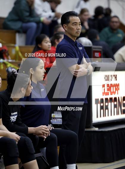 Thumbnail 2 in Flintridge Prep vs. La Salle photogallery.