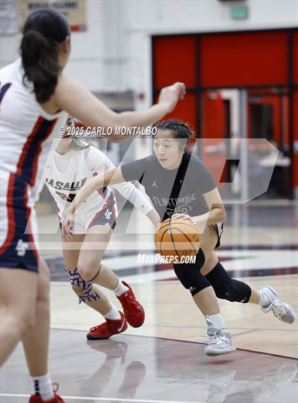Thumbnail 2 in Flintridge Prep vs. La Salle photogallery.