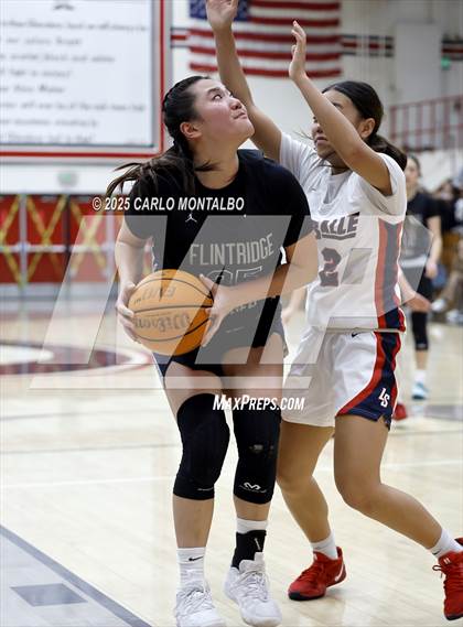 Thumbnail 1 in Flintridge Prep vs. La Salle photogallery.
