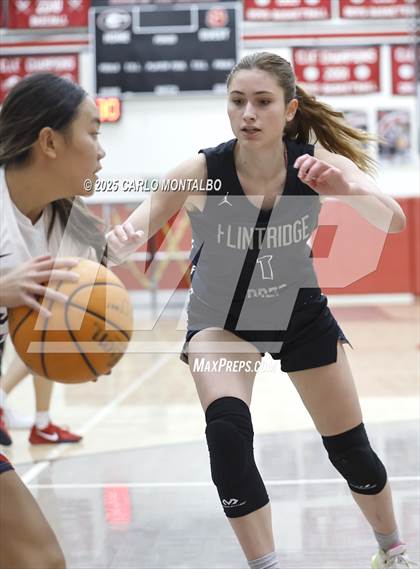 Thumbnail 3 in Flintridge Prep vs. La Salle photogallery.