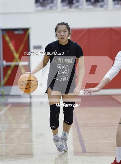 Thumbnail 2 in Flintridge Prep vs. La Salle photogallery.