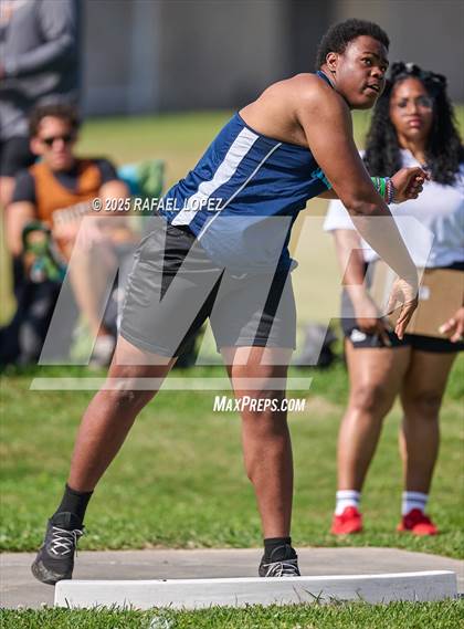 Thumbnail 1 in Panther Relays (Shot Put) photogallery.