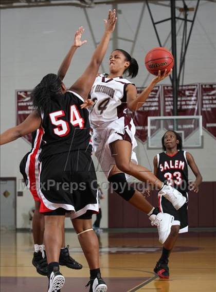 Thumbnail 1 in Salem vs Norcom (Lady Greyhound Classic) photogallery.