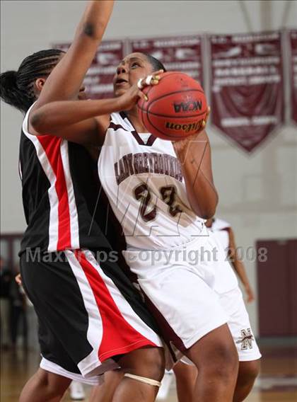 Thumbnail 1 in Salem vs Norcom (Lady Greyhound Classic) photogallery.