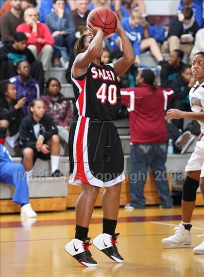 Thumbnail 3 in Salem vs Norcom (Lady Greyhound Classic) photogallery.