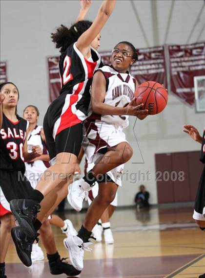 Thumbnail 3 in Salem vs Norcom (Lady Greyhound Classic) photogallery.