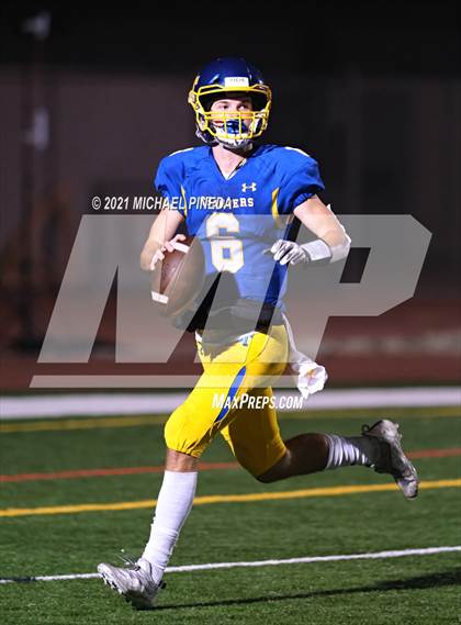 Thumbnail 2 in Summit @ El Toro (CIF Southern Section D5 First Round) photogallery.