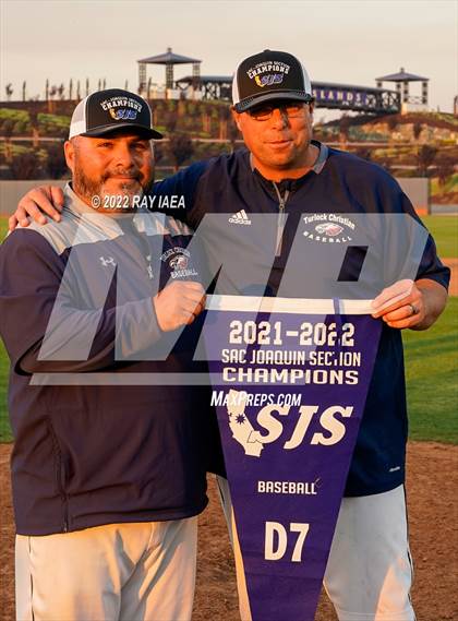 Thumbnail 3 in Turlock Christian vs. Valley Christian (CIF SJS D7 Final) photogallery.