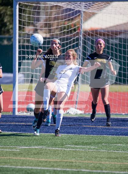 Thumbnail 1 in Sunny Hills vs Mira Costa (CIF SS D2 Championship) photogallery.