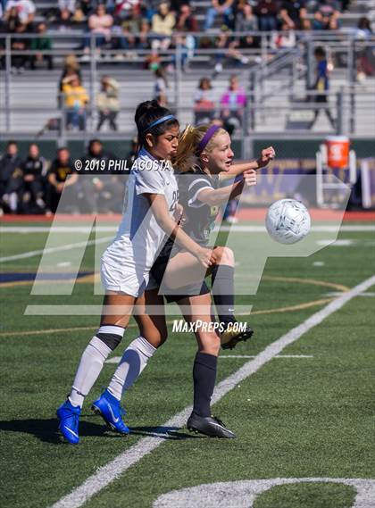 Thumbnail 3 in Sunny Hills vs Mira Costa (CIF SS D2 Championship) photogallery.