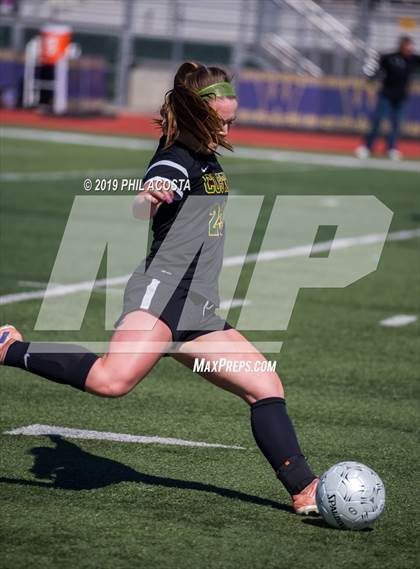 Thumbnail 2 in Sunny Hills vs Mira Costa (CIF SS D2 Championship) photogallery.