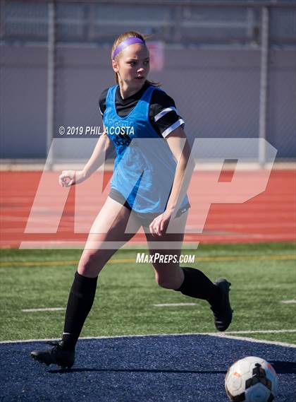Thumbnail 1 in Sunny Hills vs Mira Costa (CIF SS D2 Championship) photogallery.