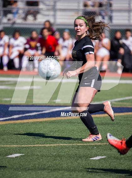 Thumbnail 2 in Sunny Hills vs Mira Costa (CIF SS D2 Championship) photogallery.