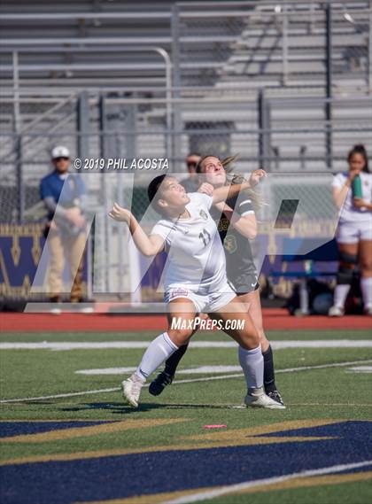Thumbnail 3 in Sunny Hills vs Mira Costa (CIF SS D2 Championship) photogallery.