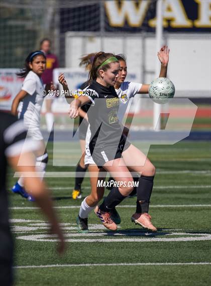 Thumbnail 2 in Sunny Hills vs Mira Costa (CIF SS D2 Championship) photogallery.