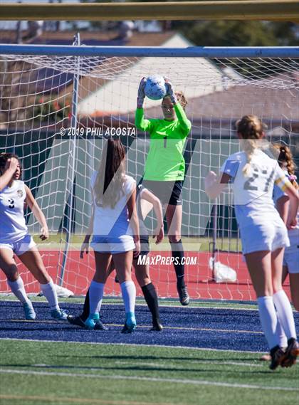 Thumbnail 2 in Sunny Hills vs Mira Costa (CIF SS D2 Championship) photogallery.