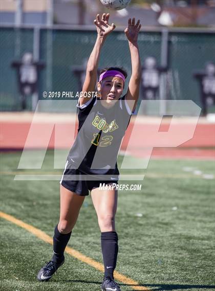 Thumbnail 3 in Sunny Hills vs Mira Costa (CIF SS D2 Championship) photogallery.