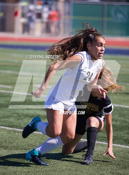 Thumbnail 3 in Sunny Hills vs Mira Costa (CIF SS D2 Championship) photogallery.