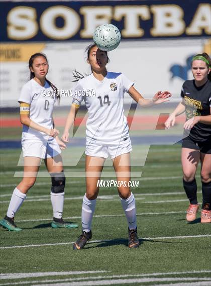 Thumbnail 2 in Sunny Hills vs Mira Costa (CIF SS D2 Championship) photogallery.