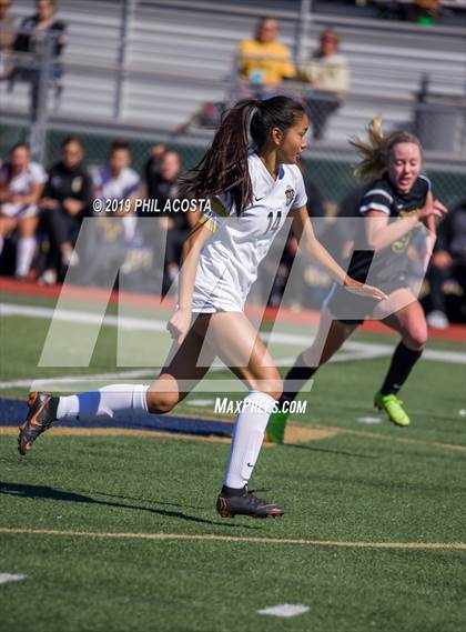 Thumbnail 2 in Sunny Hills vs Mira Costa (CIF SS D2 Championship) photogallery.