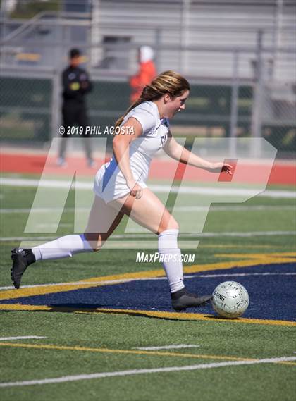 Thumbnail 1 in Sunny Hills vs Mira Costa (CIF SS D2 Championship) photogallery.