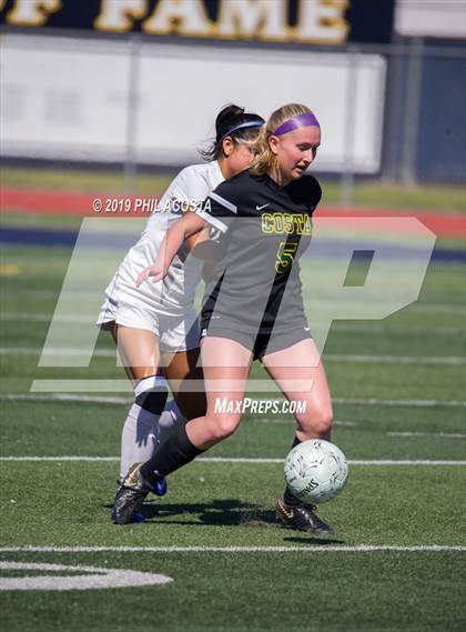 Thumbnail 3 in Sunny Hills vs Mira Costa (CIF SS D2 Championship) photogallery.