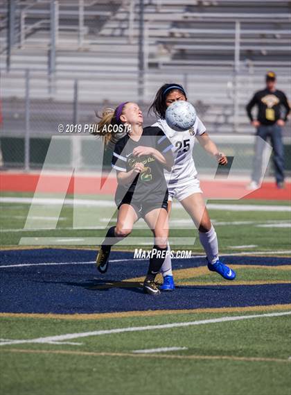 Thumbnail 1 in Sunny Hills vs Mira Costa (CIF SS D2 Championship) photogallery.