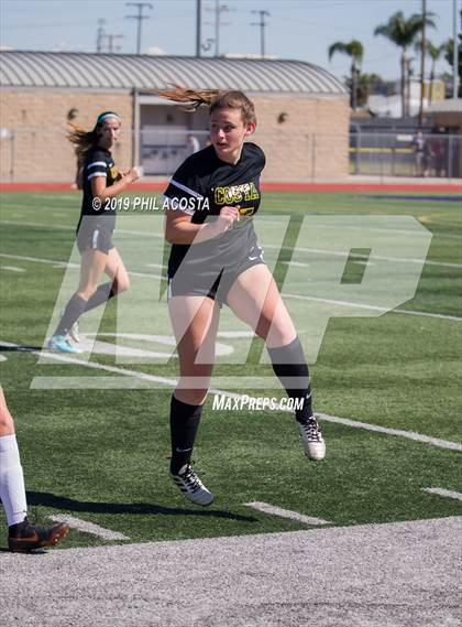 Thumbnail 1 in Sunny Hills vs Mira Costa (CIF SS D2 Championship) photogallery.