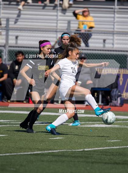 Thumbnail 3 in Sunny Hills vs Mira Costa (CIF SS D2 Championship) photogallery.