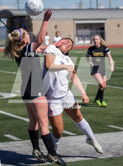 Thumbnail 2 in Sunny Hills vs Mira Costa (CIF SS D2 Championship) photogallery.