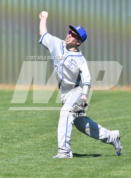 Thumbnail 3 in Leonard vs Community (Pottsboro Tournament) photogallery.