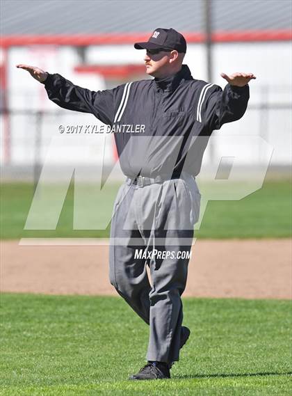 Thumbnail 3 in Leonard vs Community (Pottsboro Tournament) photogallery.