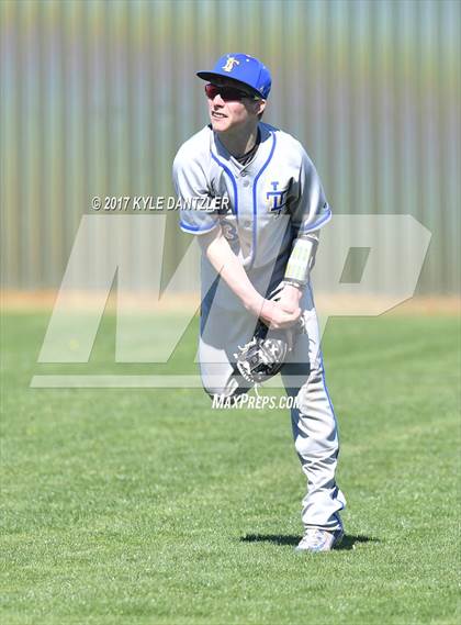 Thumbnail 2 in Leonard vs Community (Pottsboro Tournament) photogallery.