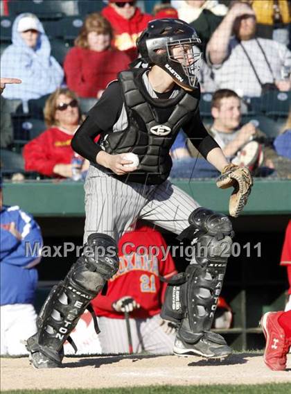 Thumbnail 2 in Metro-East Lutheran vs Roxana  photogallery.