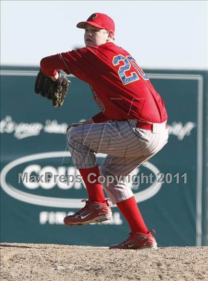 Thumbnail 3 in Metro-East Lutheran vs Roxana  photogallery.