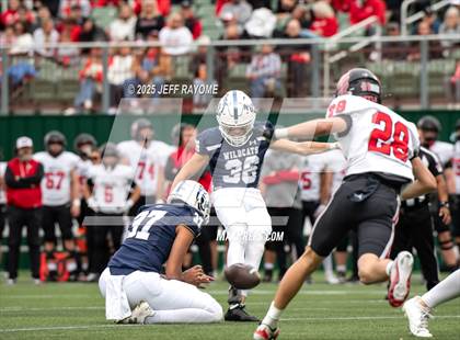 Thumbnail 2 in Walnut Grove vs. Argyle (UIL 5A D2 Football Region 1 Regional) photogallery.
